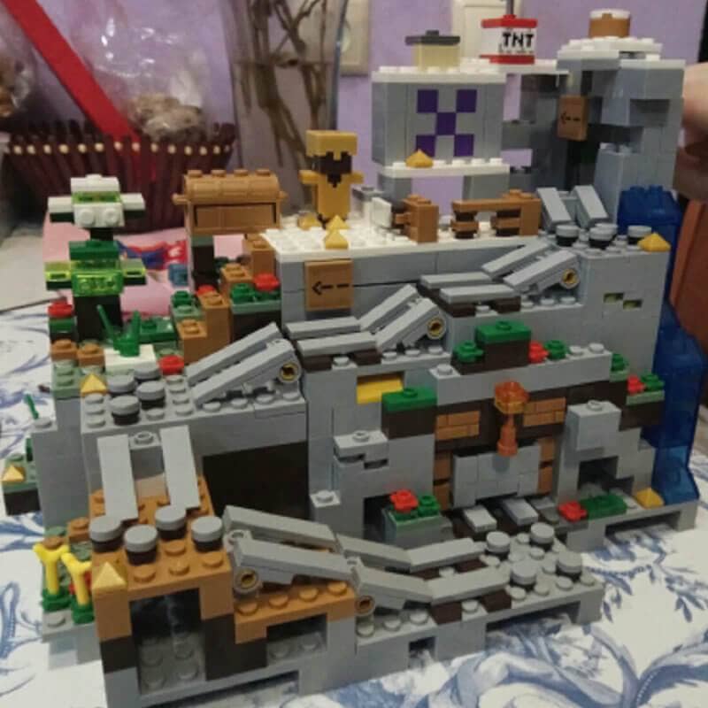 Bloco de Montar Minecraft - Modelo Caverna da Montanha - Inova + Brasil